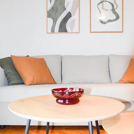 Newly Renovated Sunny * Atény