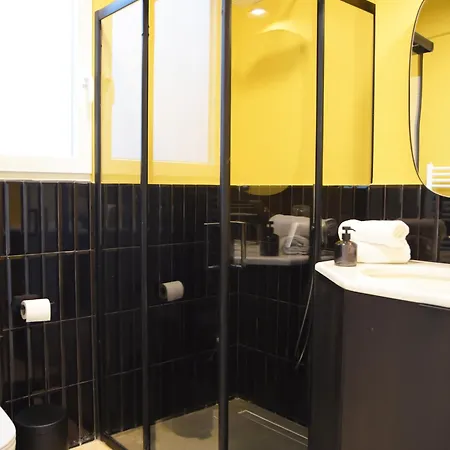 Newly Renovated Sunny Apartmán